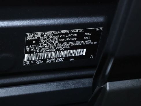 Certified 2023 Toyota RAV4 XLE Premium AWD/4WD image 21