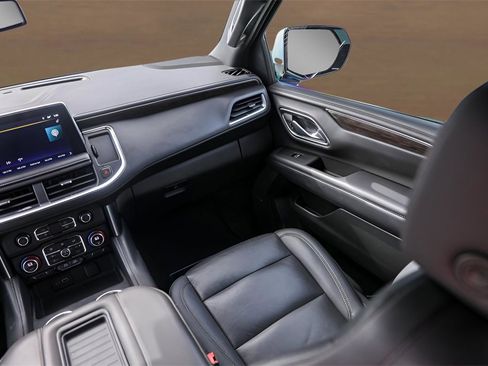 Used 2022 Chevrolet Tahoe LT w/ Luxury Package image 29