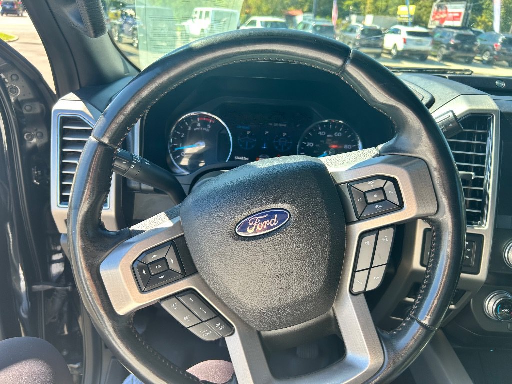 Used 2020 Ford F250 Platinum w/ FX4 Off-Road Package AWD/4WD image 13