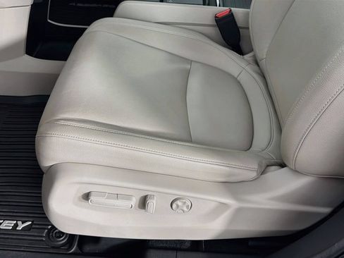 Used 2025 Honda Odyssey EX-L image 23