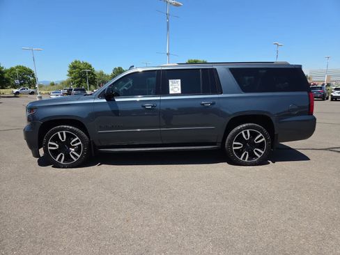 Used 2019 Chevrolet Suburban Premier AWD/4WD image 11