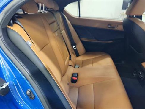 Used 2023 Lexus IS 300 w/ Comfort Package image 28