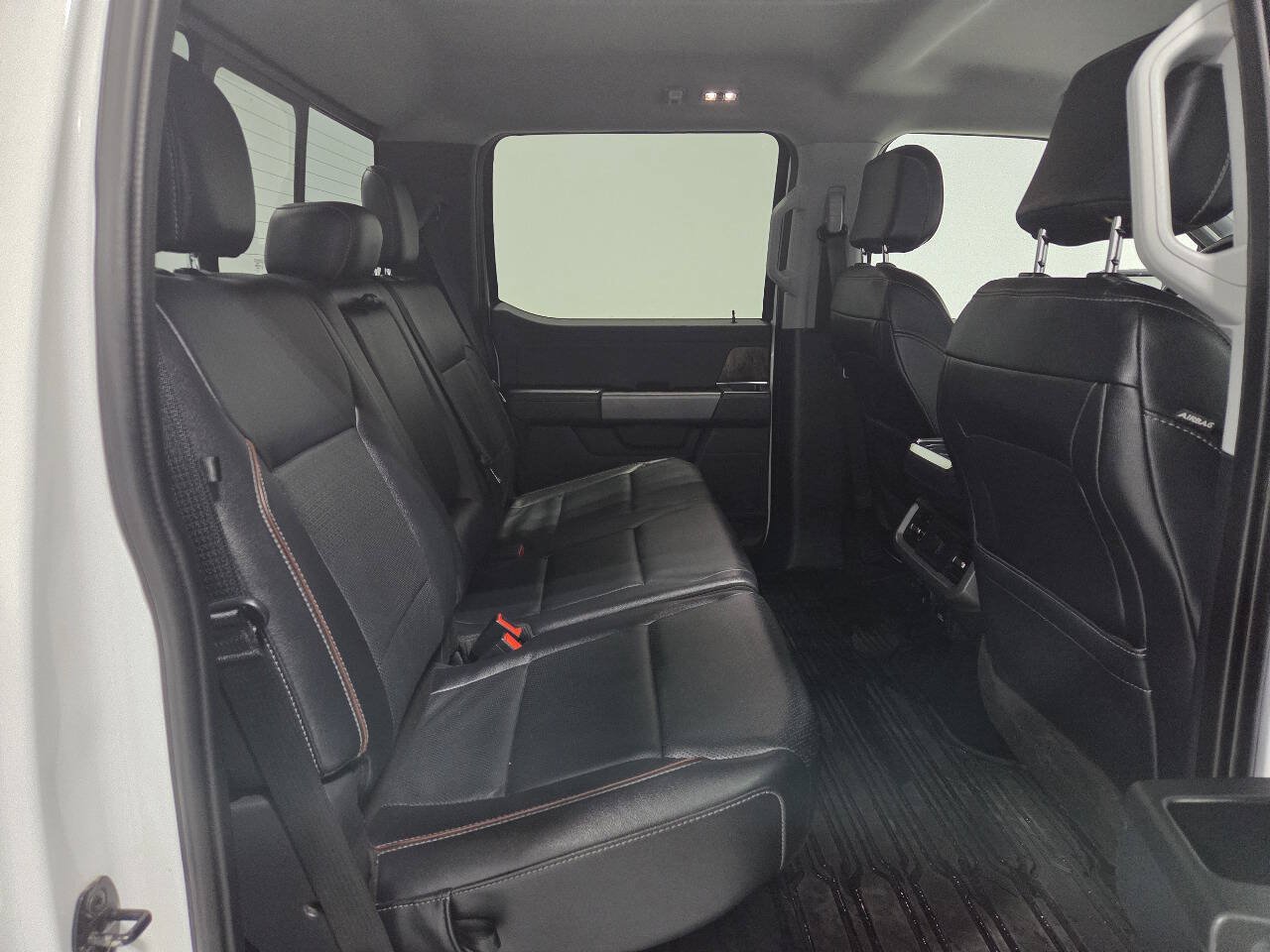 Used 2022 Ford F150 Lariat w/ FX4 Off-Road Package AWD/4WD image 17