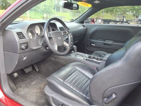 Used 2009 Dodge Challenger R/T RWD image 19