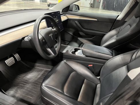 Used 2022 Tesla Model 3 Performance image 10