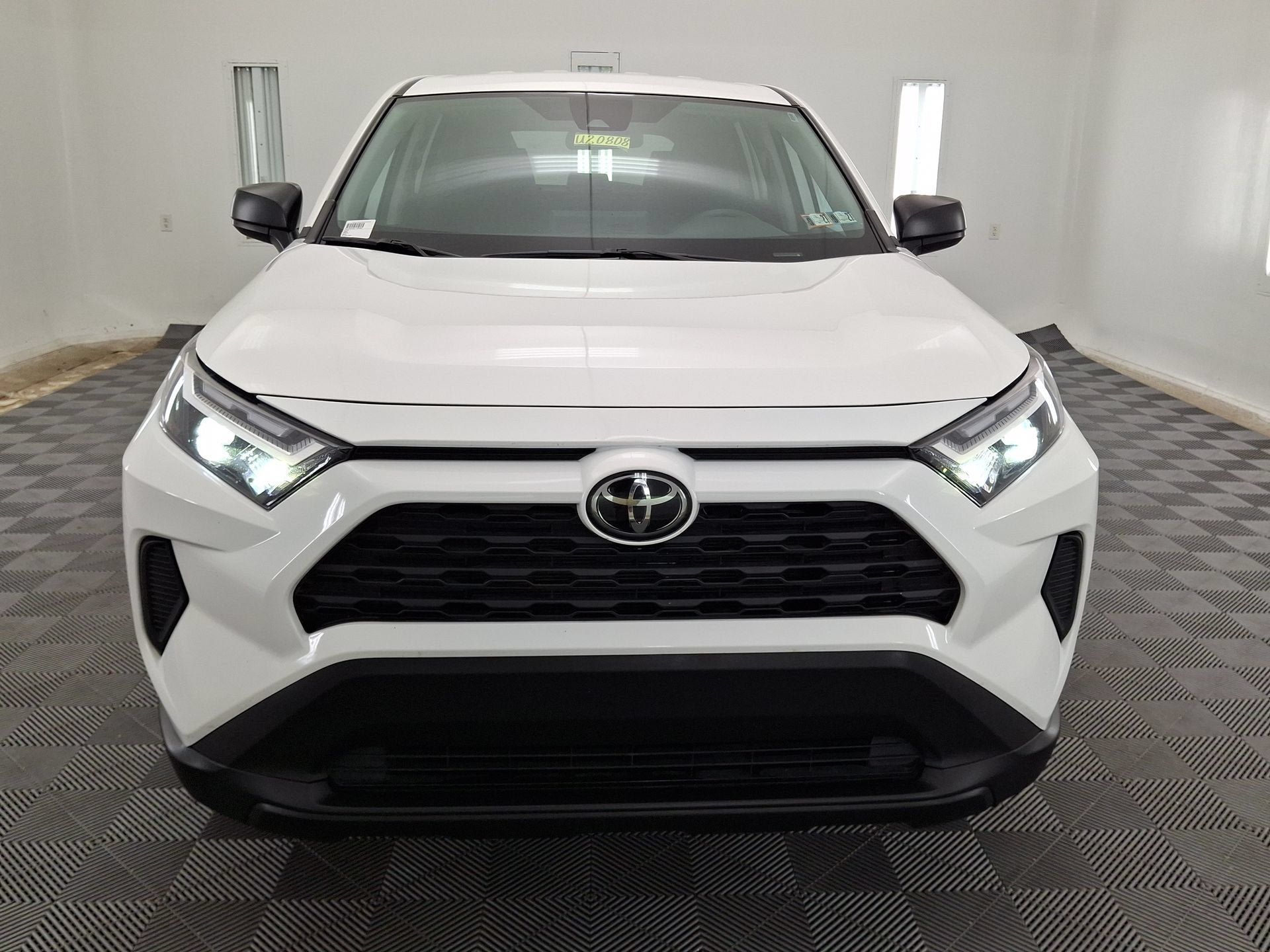 Certified 2025 Toyota RAV4 LE AWD/4WD image 28