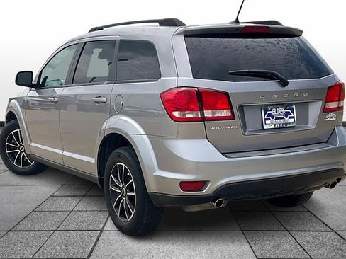 Used 2018 Dodge Journey SXT w/ Connectivity Group image 12