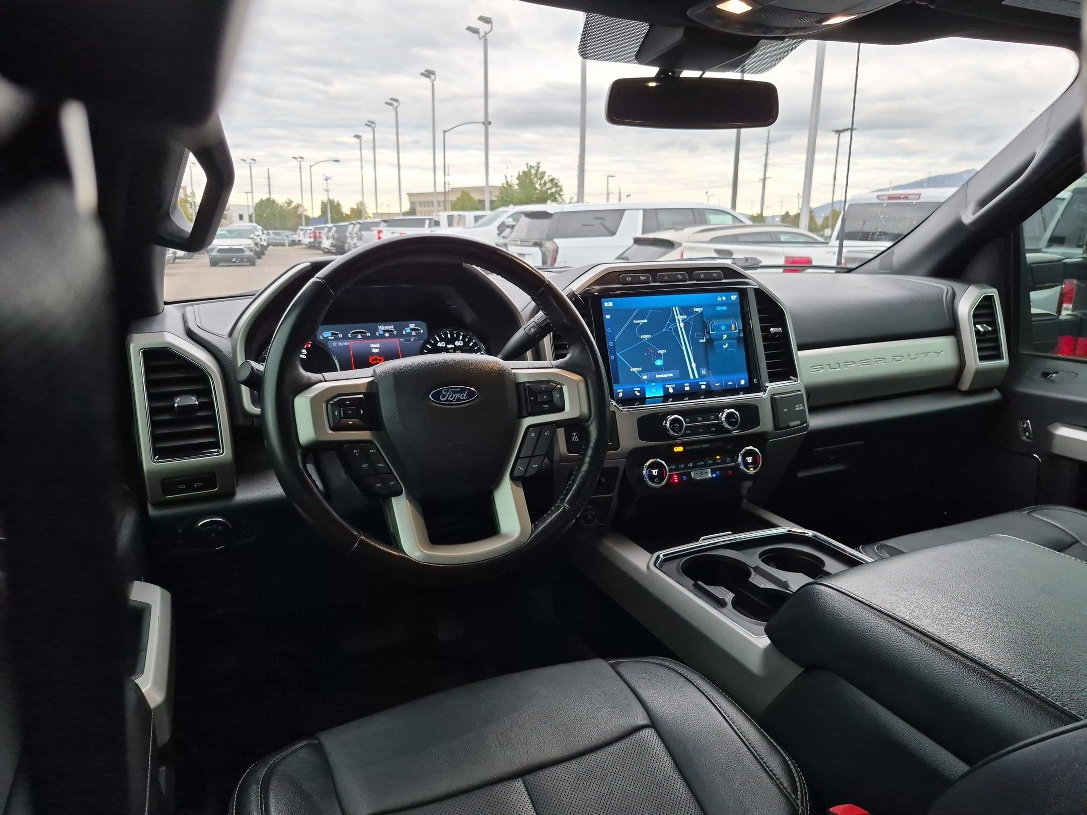 Used 2022 Ford F350 Lariat w/ Tremor Off-Road Package AWD/4WD image 28