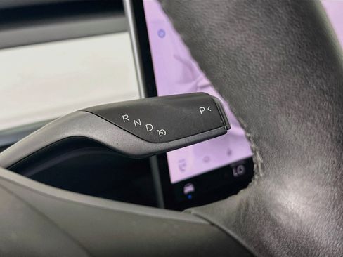Used 2024 Tesla Model Y Long Range AWD/4WD image 24