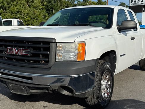 Used 2010 GMC Sierra 1500 W/T image 2