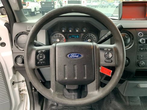 Used 2015 Ford F250 XL w/ Power Equipment Group image 11