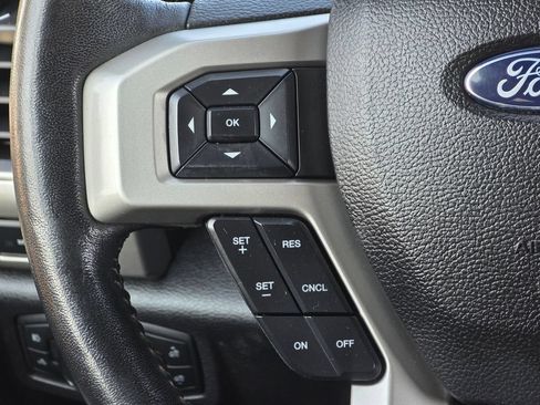 Used 2017 Ford F150 Lariat w/ Equipment Group 502A Luxury AWD/4WD image 22