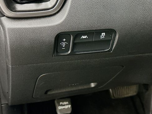 Used 2021 Kia Sorento S w/ Panoramic Sunroof Package AWD/4WD image 17