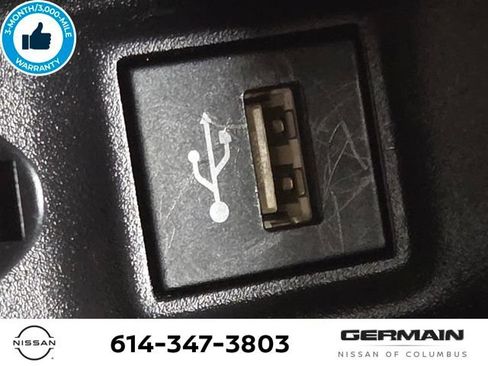 Used 2023 Toyota RAV4 LE AWD/4WD image 32