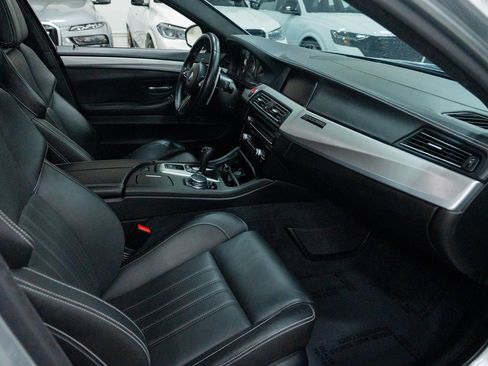 Used 2016 BMW M5 image 36