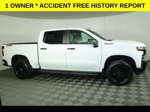 Used 2022 Chevrolet Silverado 1500 LT Trail Boss w/ Bed Protection Package AWD/4WD image 2