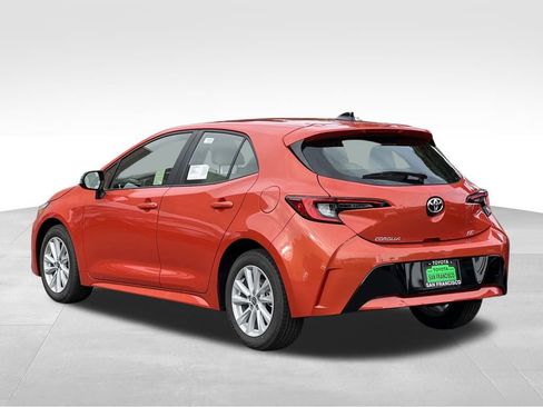 New 2026 Toyota Corolla SE image 3