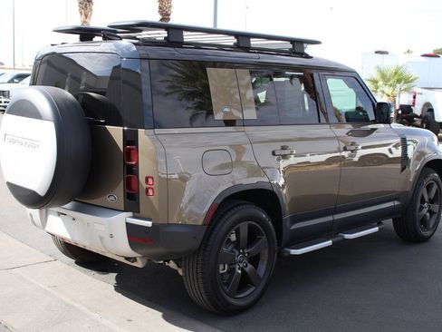 Used 2020 Land Rover Defender 110 SE AWD/4WD image 8