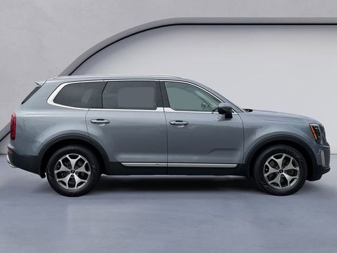 Used 2022 Kia Telluride EX FWD image 6
