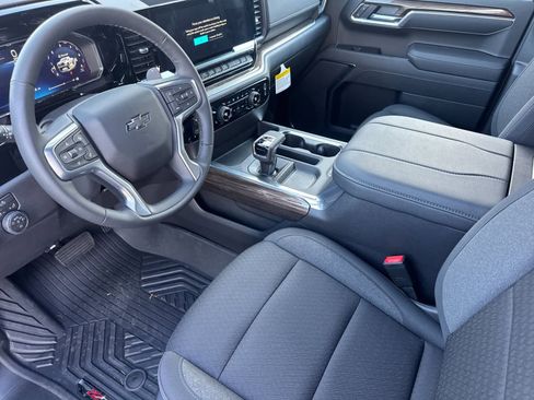 New 2026 Chevrolet Silverado 1500 LT Trail Boss w/ LPO, Dark Essentials Package image 11