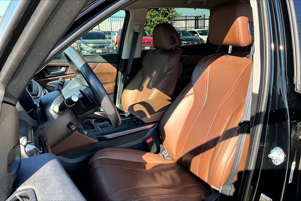 Used 2025 Acura MDX w/ Technology Package FWD image 29