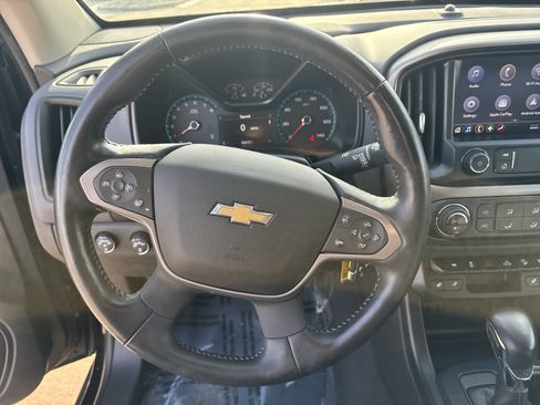 Used 2022 Chevrolet Colorado Z71 w/ Z71 Midnight Edition image 21