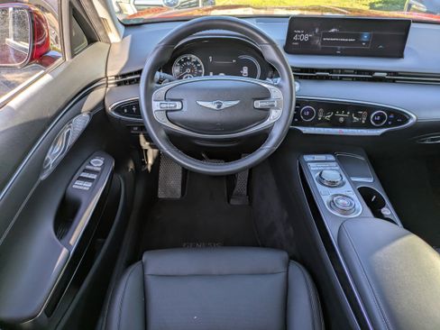 Used 2025 Genesis GV70 2.5T image 18