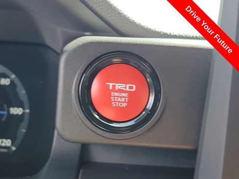 Used 2025 Toyota Tacoma TRD Sport AWD/4WD image 10