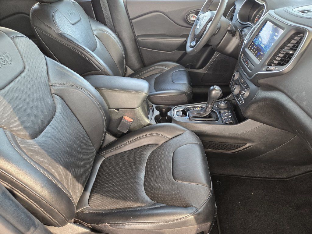 Used 2023 Jeep Cherokee Altitude Lux AWD/4WD image 14
