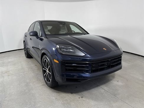 New 2026 Porsche Cayenne S image 9