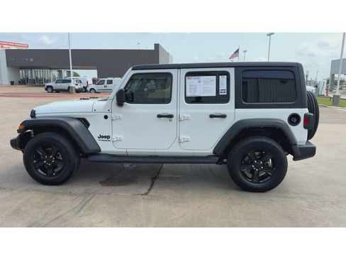 Used 2021 Jeep Wrangler Unlimited Sport AWD/4WD image 5