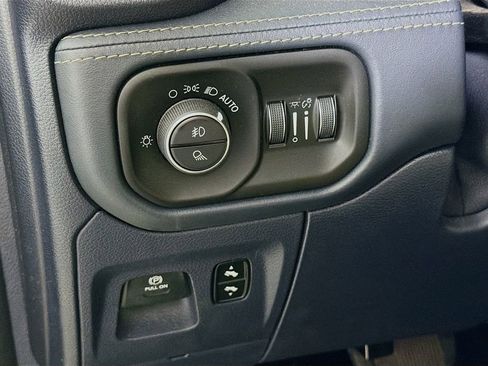 Used 2019 RAM 1500 Limited w/ Advanced Safety Group image 12