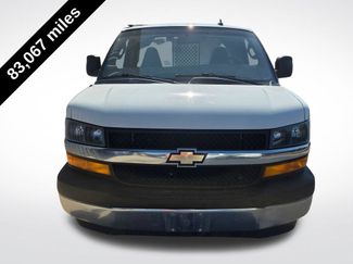 Used 2022 Chevrolet Express 3500 w/ Driver Convenience Package RWD video 2