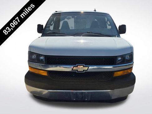 Used 2022 Chevrolet Express 3500 w/ Driver Convenience Package RWD image 2
