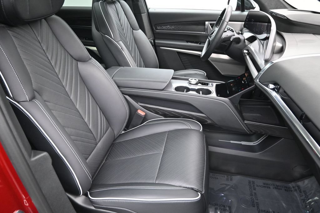 Used 2026 Cadillac Vistiq Platinum w/ LPO, Floor Liner Package AWD/4WD image 31