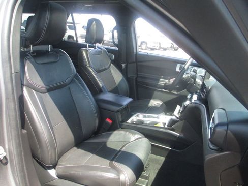 Used 2022 Ford Explorer ST w/ Equipment Group 401A AWD/4WD image 24