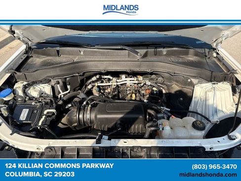 Used 2023 Ford Explorer XLT w/ Equipment Group 202A RWD image 17