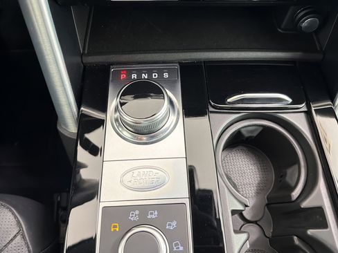 Used 2020 Land Rover Discovery HSE AWD/4WD image 34