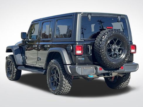 Used 2024 Jeep Wrangler Unlimited image 27