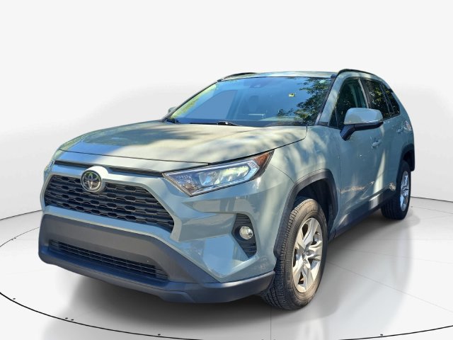Used 2020 Toyota RAV4 XLE w/ Convenience Package FWD image 10