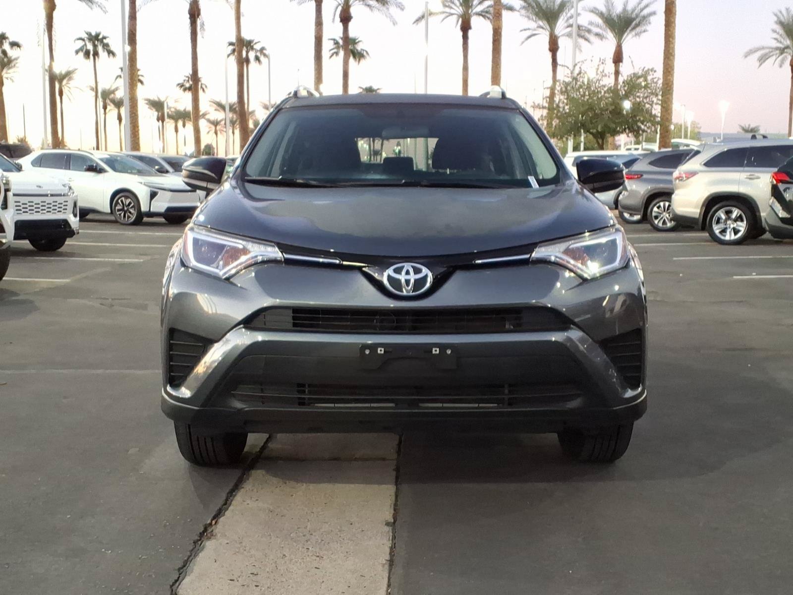Used 2016 Toyota RAV4 LE FWD image 2