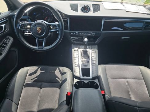 Used 2020 Porsche Macan AWD/4WD image 18