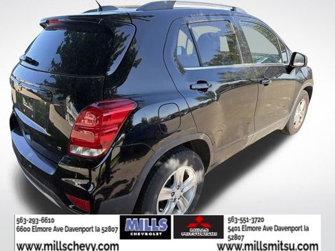 Used 2017 Chevrolet Trax LT FWD image 3