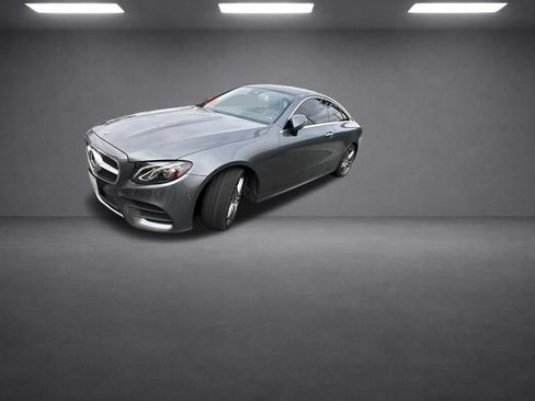 Used 2018 Mercedes-Benz E 400 Coupe image 3