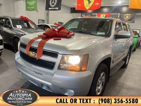 Used 2013 Chevrolet Tahoe LT AWD/4WD image 30