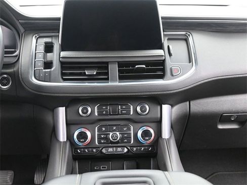 Used 2023 GMC Yukon XL SLT image 27