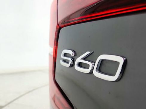Used 2024 Volvo S60 B5 Plus w/ Climate Package image 18
