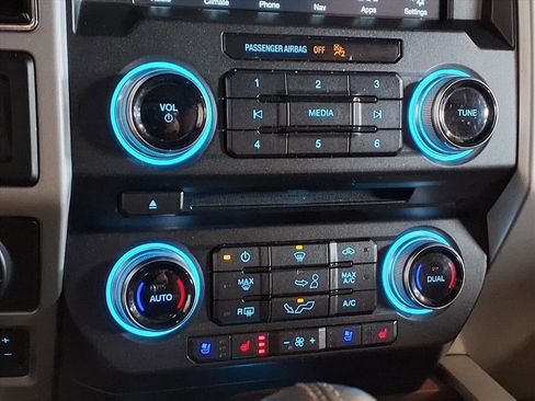 Used 2018 Ford F150 King Ranch w/ Equipment Group 601A Luxury image 23