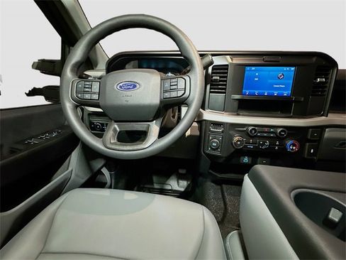 New 2026 Ford F250 XL w/ XL Chrome Package image 26