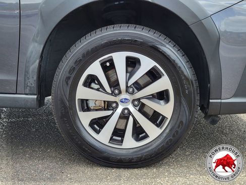 Used 2024 Subaru Outback Premium AWD/4WD image 12